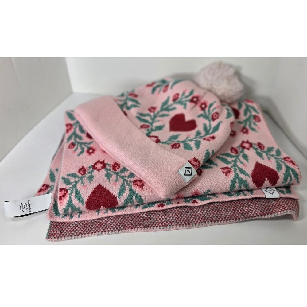 Vera Bradley Pink Floral Heart Knit Beanie Pom Hat and Scarf Set NICE 5ft Warm